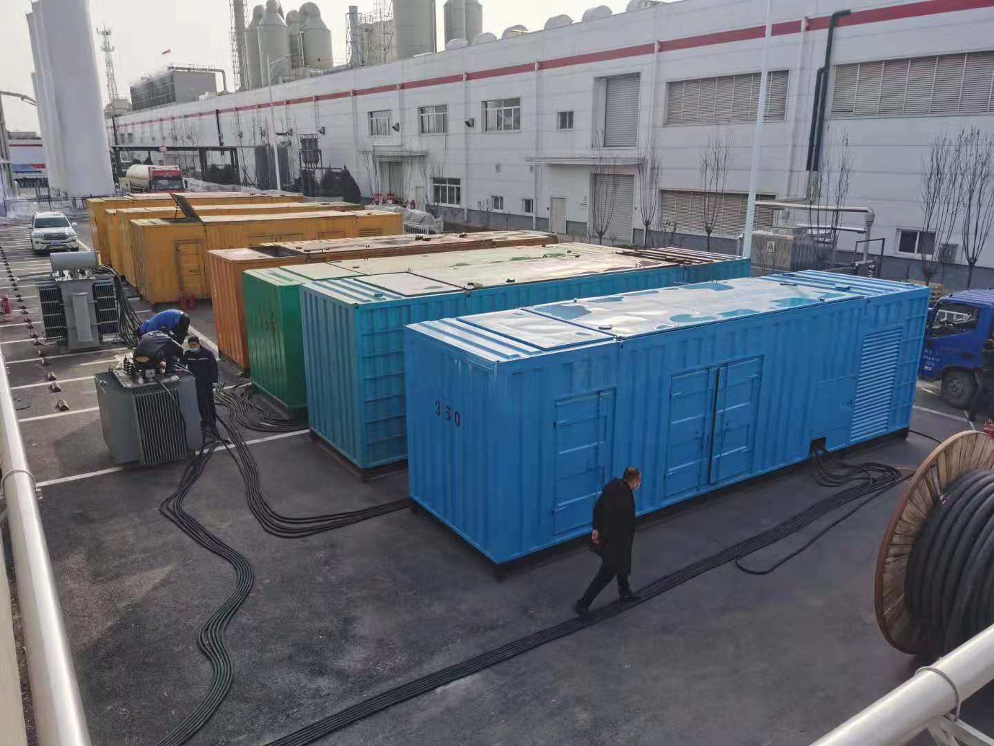 建阳发电机出租-两相发电机与三相发电机有何区别?