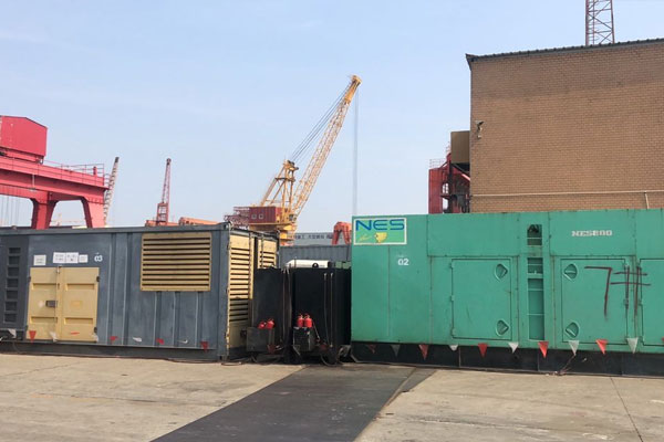 建阳发电机出租空气滤清器的清洁频率是多少？